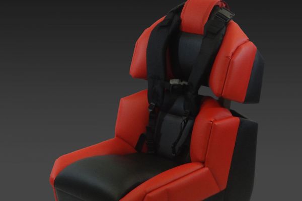 GS-Cobra motion simulator, red and black upholstery